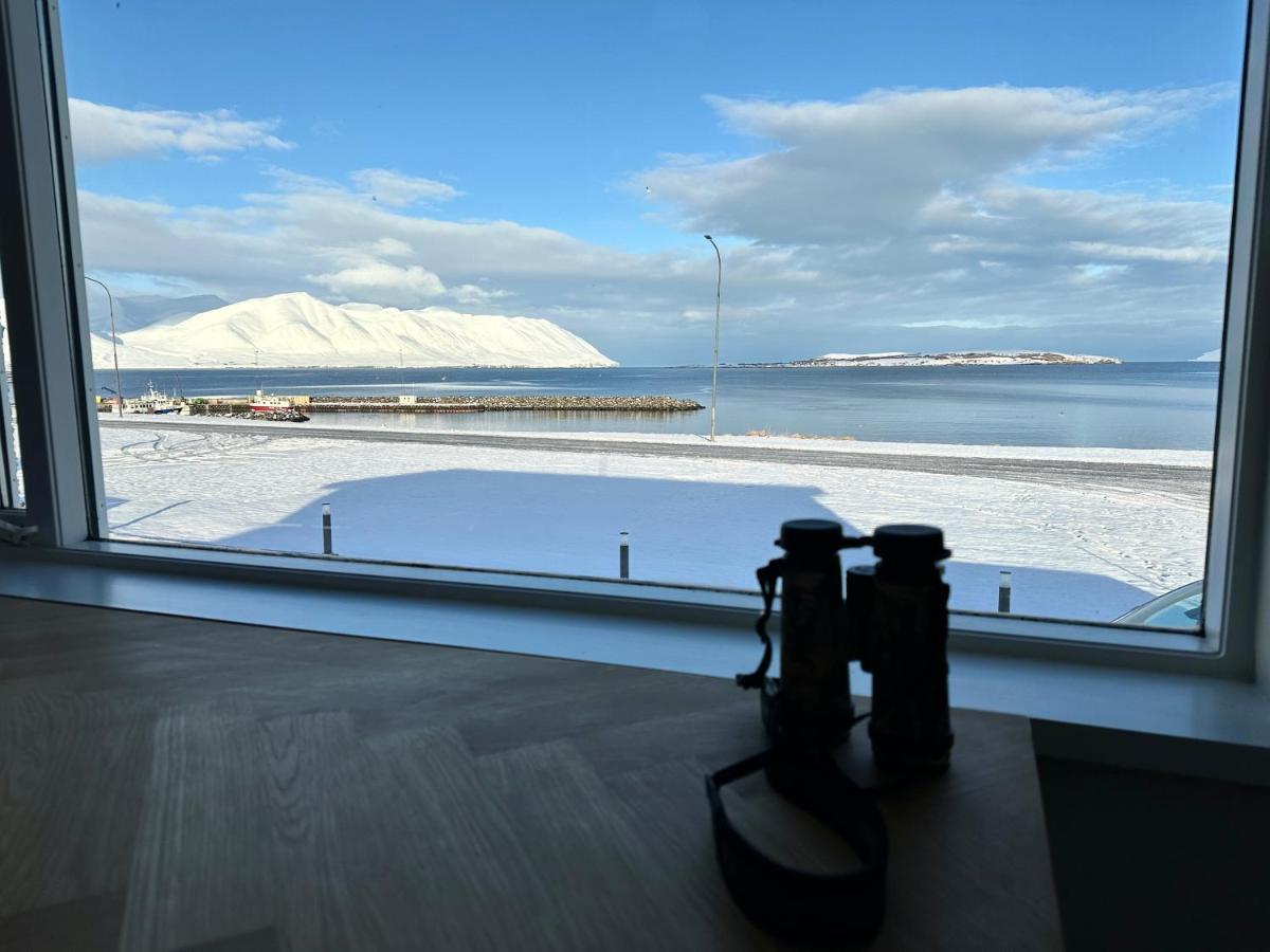 Waterfront Fjord House Hotel Arskogssandur Exterior photo