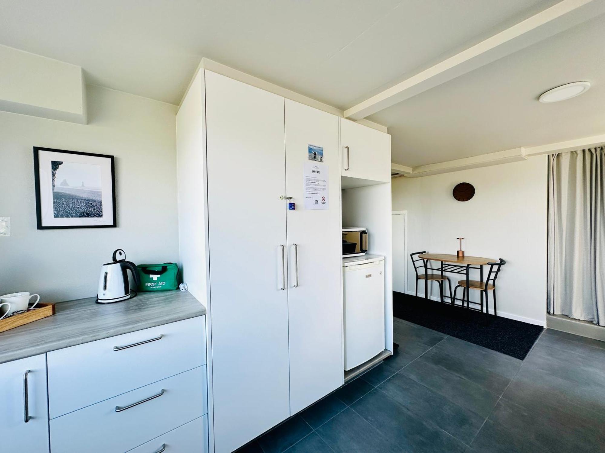 Waterfront Fjord House Hotel Arskogssandur Room photo